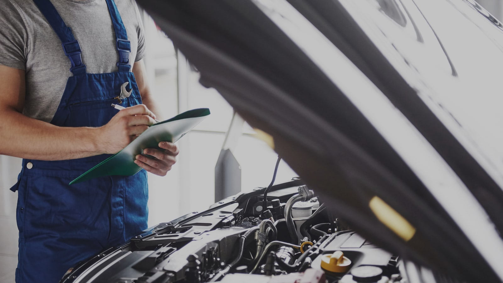 Wartung und Inspektion bei Autowerk Schwafheim in Moers