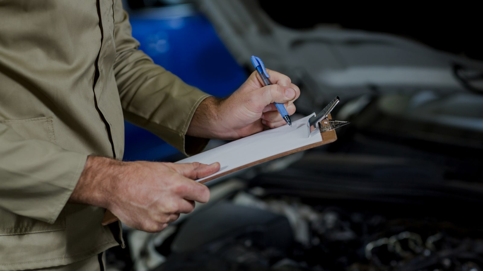 Fahrzeug-Check bei Autowerk Schwafheim in Moers